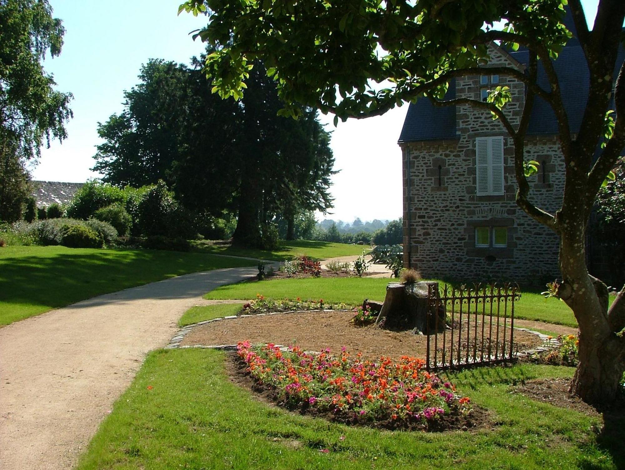 Chateau Du Bourg Saint-Denis-de-Gastines Kültér fotó