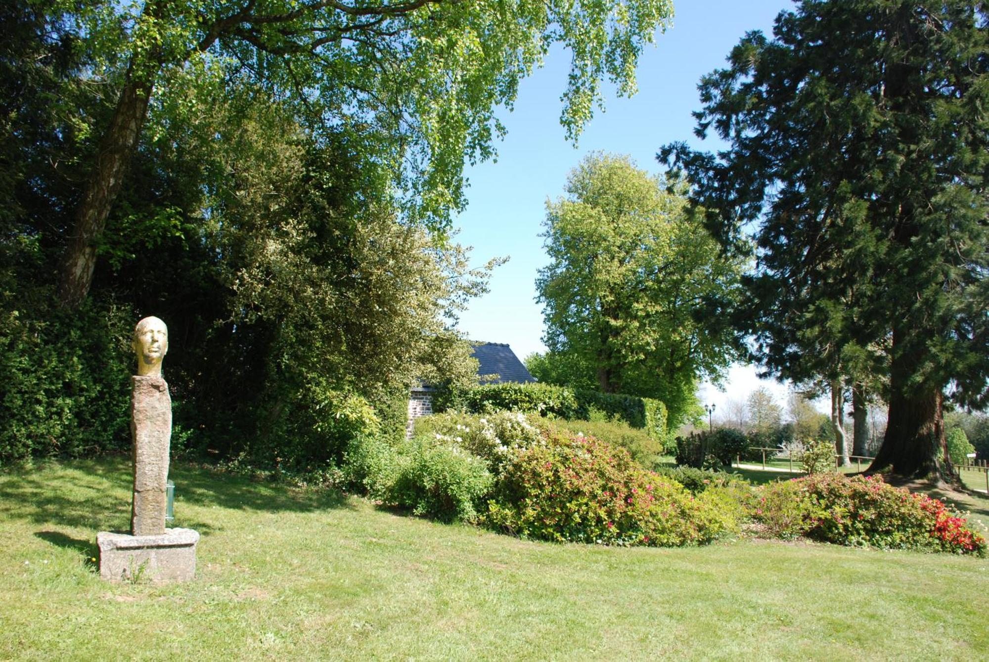 Chateau Du Bourg Saint-Denis-de-Gastines Kültér fotó