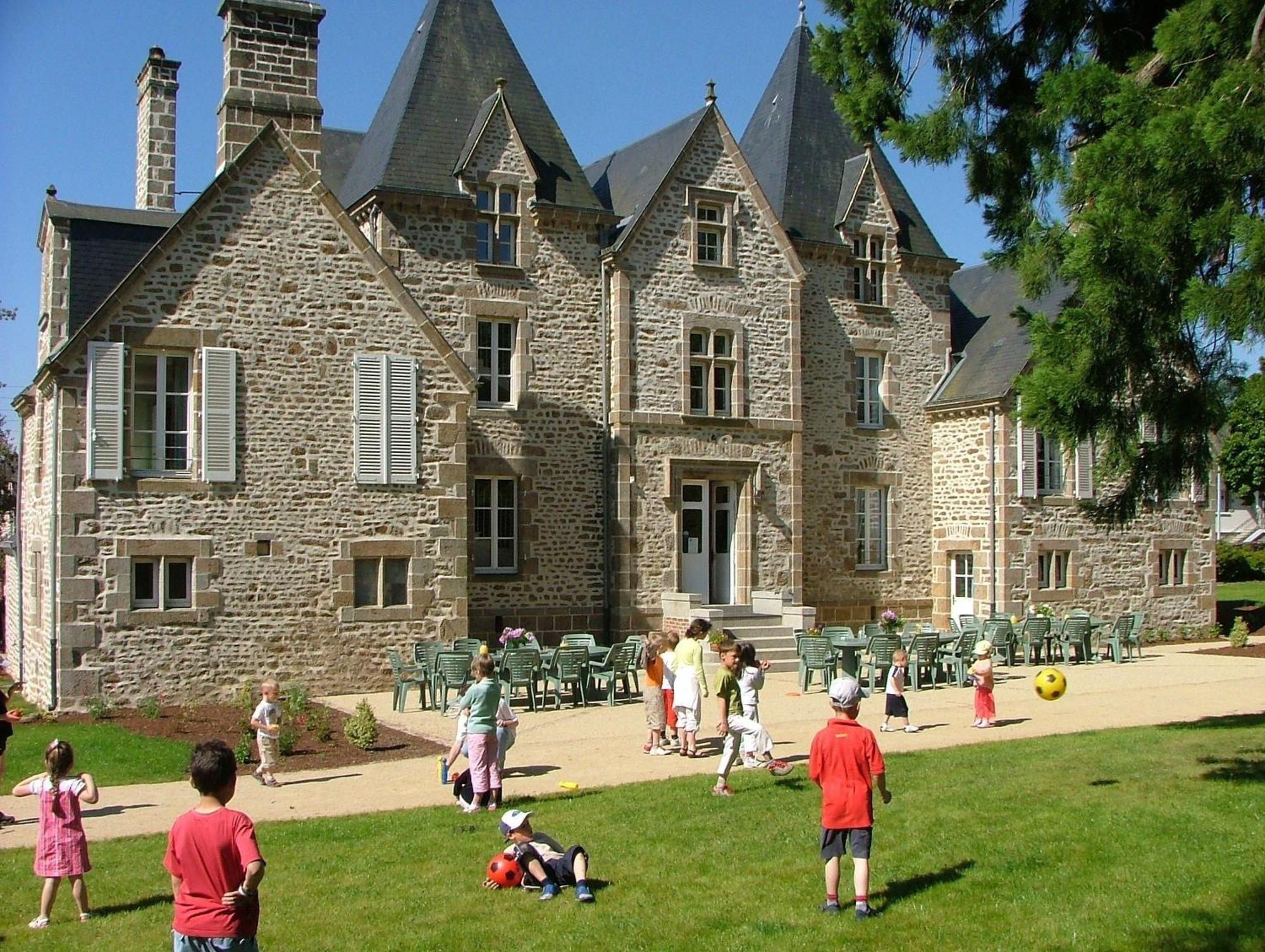 Chateau Du Bourg Saint-Denis-de-Gastines Kültér fotó
